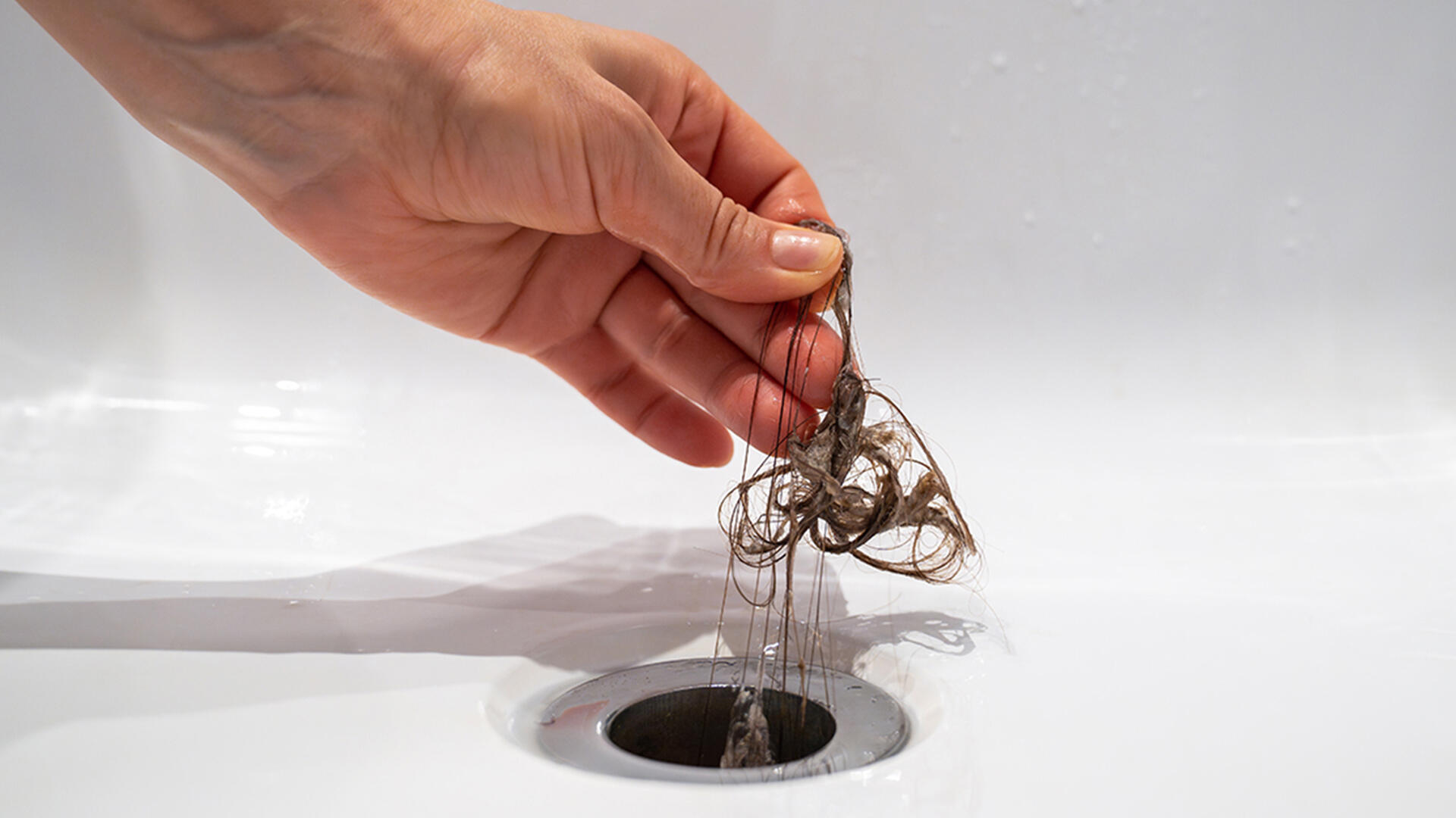 Abfluss verstopft? Wir haben 21 Abflussreiniger bzw. Rohrreiniger untersucht. Abfluss verstopft? Wir haben 21 Abflussreiniger bzw. Rohrreiniger untersucht.