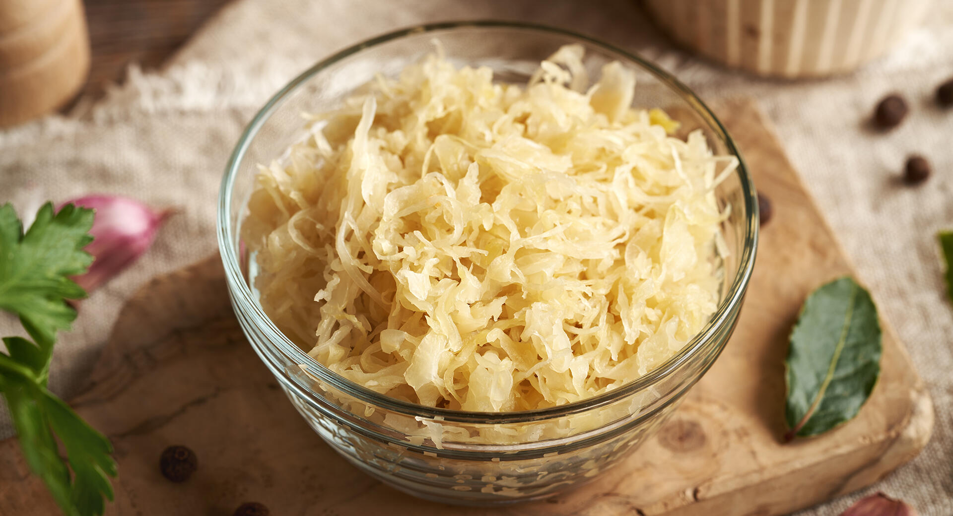 Im Handel ist die Auswahl an fertigem Sauerkraut groß. Doch welche Produkte sind empfehlenswert? Wir haben 28 Sauerkraut-Konserven getestet. Im Handel ist die Auswahl an fertigem Sauerkraut groß. Doch welche Produkte sind empfehlenswert? Wir haben 28 Sauerkraut-Konserven getestet.