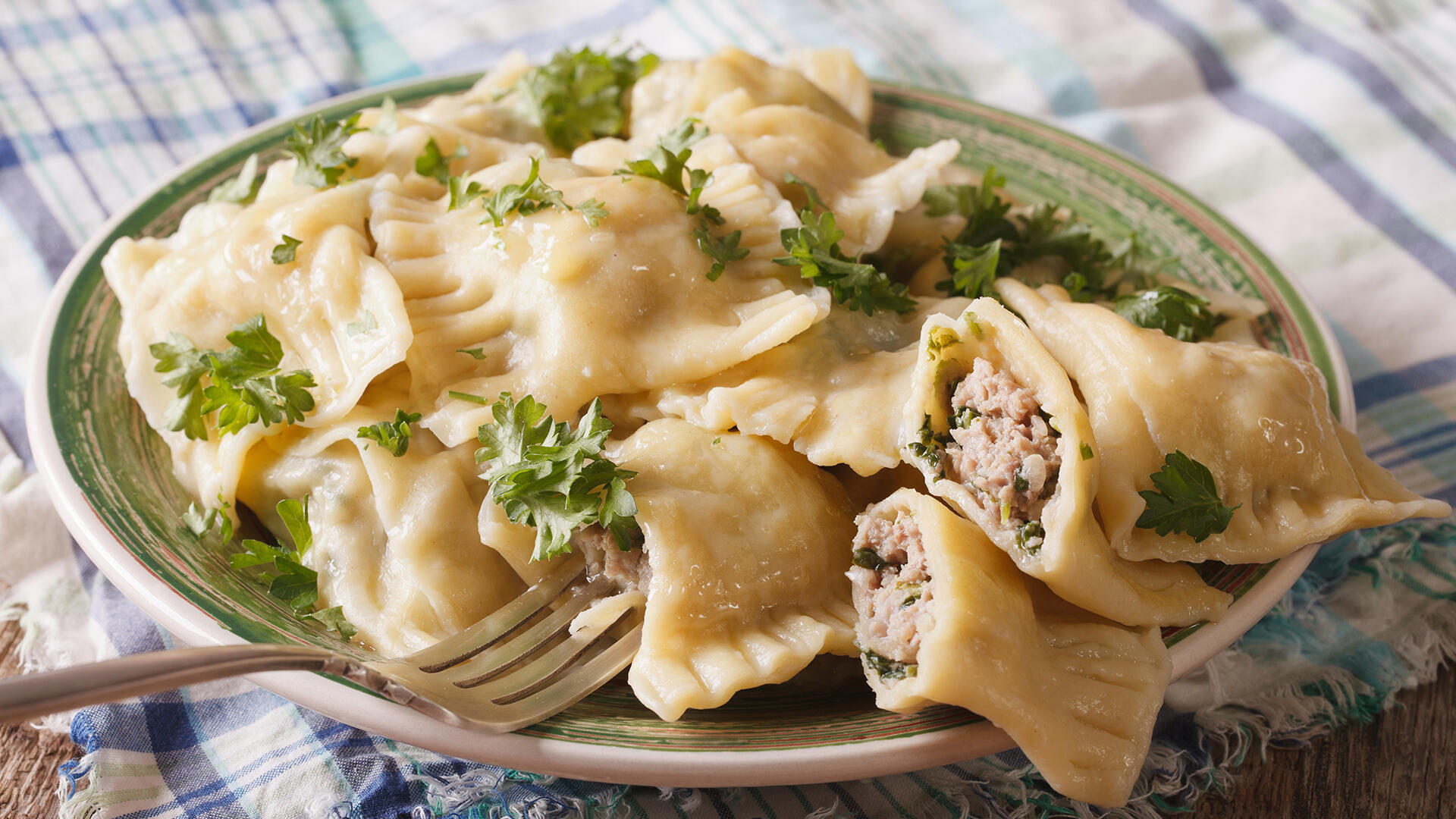 Fertige Maultaschen aus dem Handel sind schnell zubereitet. Aber welche Produkte sind empfehlenswert? Wir haben zwölfmal Maultaschen getestet. Fertige Maultaschen aus dem Handel sind schnell zubereitet. Aber welche Produkte sind empfehlenswert? Wir haben zwölfmal Maultaschen getestet.
