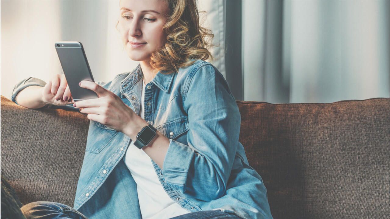Mit der ePA-App sollen Versicherte bequem von zu Hause aus den Überblick über ihre Gesundheitsdaten behalten. Mit der ePA-App sollen Versicherte bequem von zu Hause aus den Überblick über ihre Gesundheitsdaten behalten.