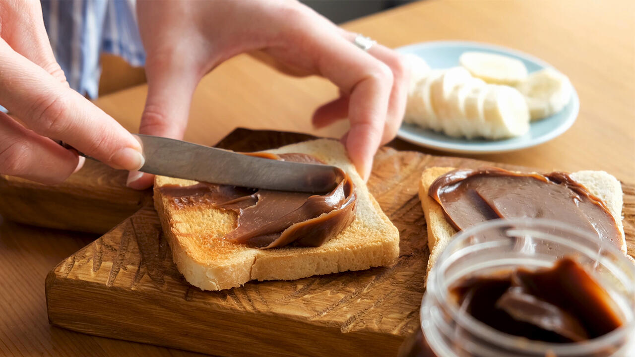Mineralöl in Lebensmitteln: Zuletzt haben wir es in einigen Toastbroten im Test gefunden. Mineralöl in Lebensmitteln: Zuletzt haben wir es in einigen Toastbroten im Test gefunden.