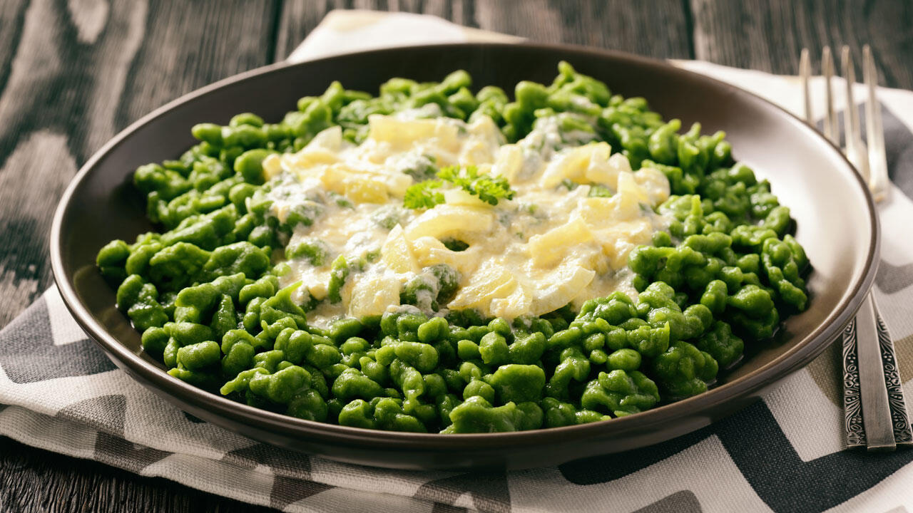 Spinatspätzle sind eine leckere Variante zu klassischen Spätzle. Spinatspätzle sind eine leckere Variante zu klassischen Spätzle.