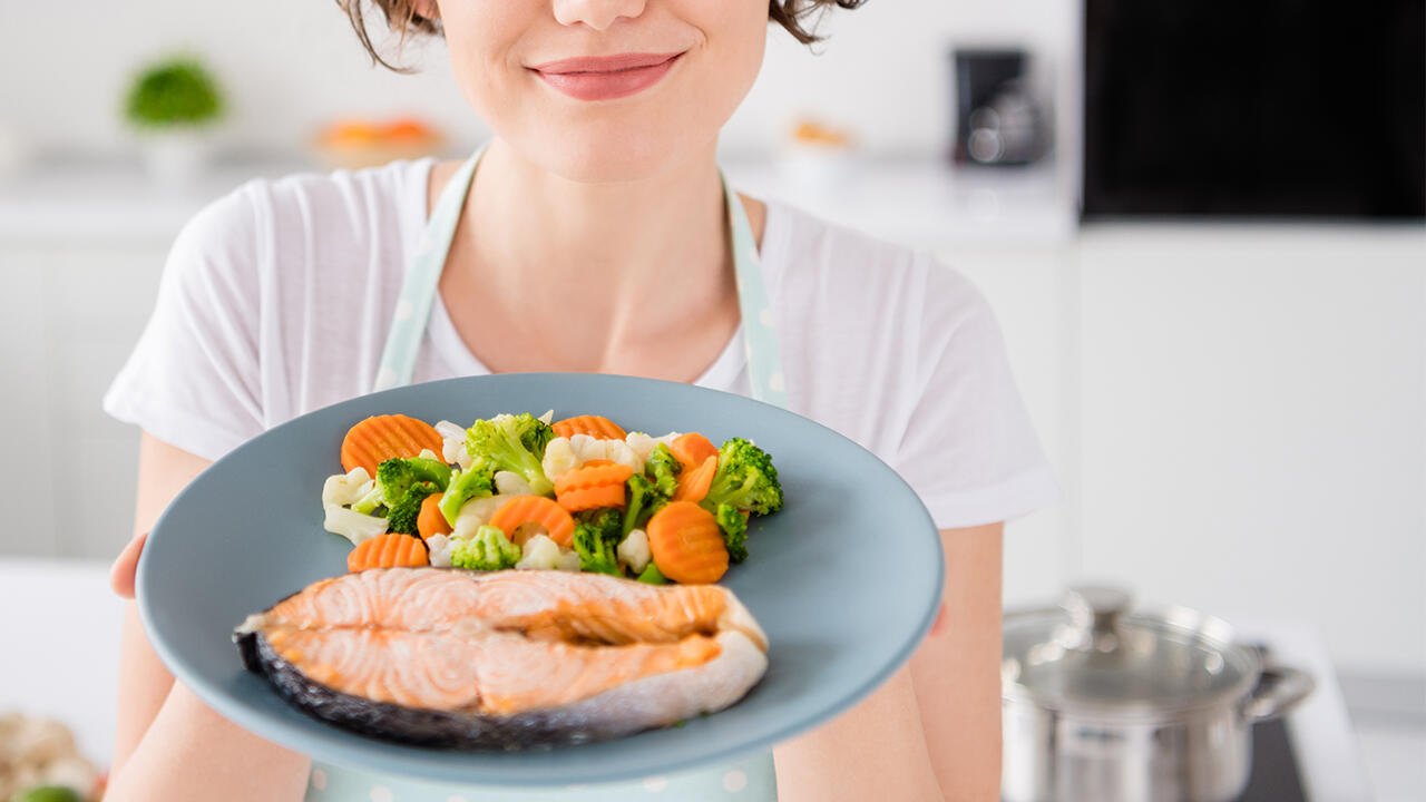 14 Kilogramm Fisch und Fischereierzeugnisse verzehren Konsumenten in Deutschland durchschnittlich im Jahr.