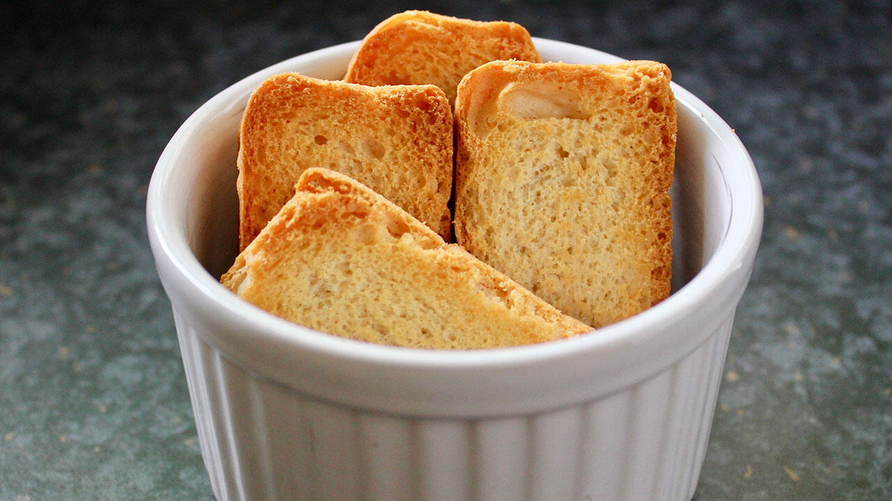 Zwieback im Test: Wir haben 20 Produkte überprüft, die meisten sind empfehlenswert. Zwieback im Test: Wir haben 20 Produkte überprüft, die meisten sind empfehlenswert.