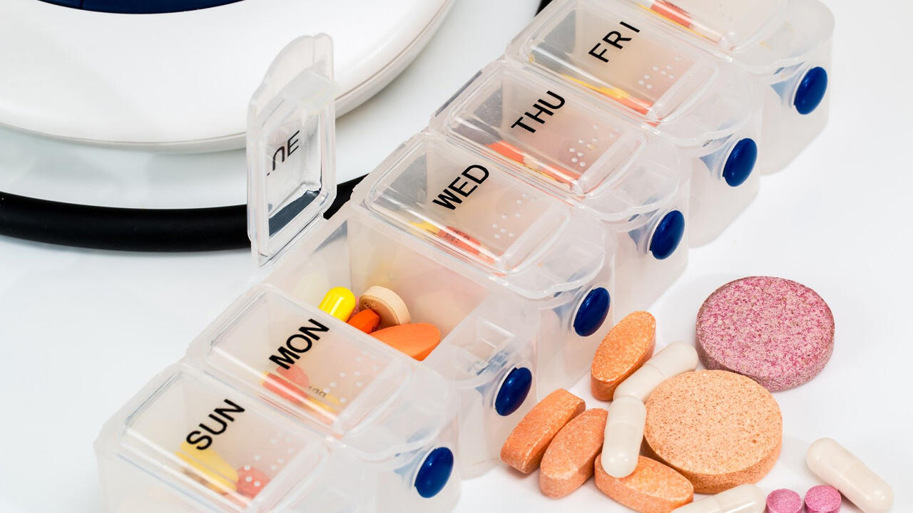 Patienten mit chronischen Erkrankungen sollten genug Medikamente einpacken