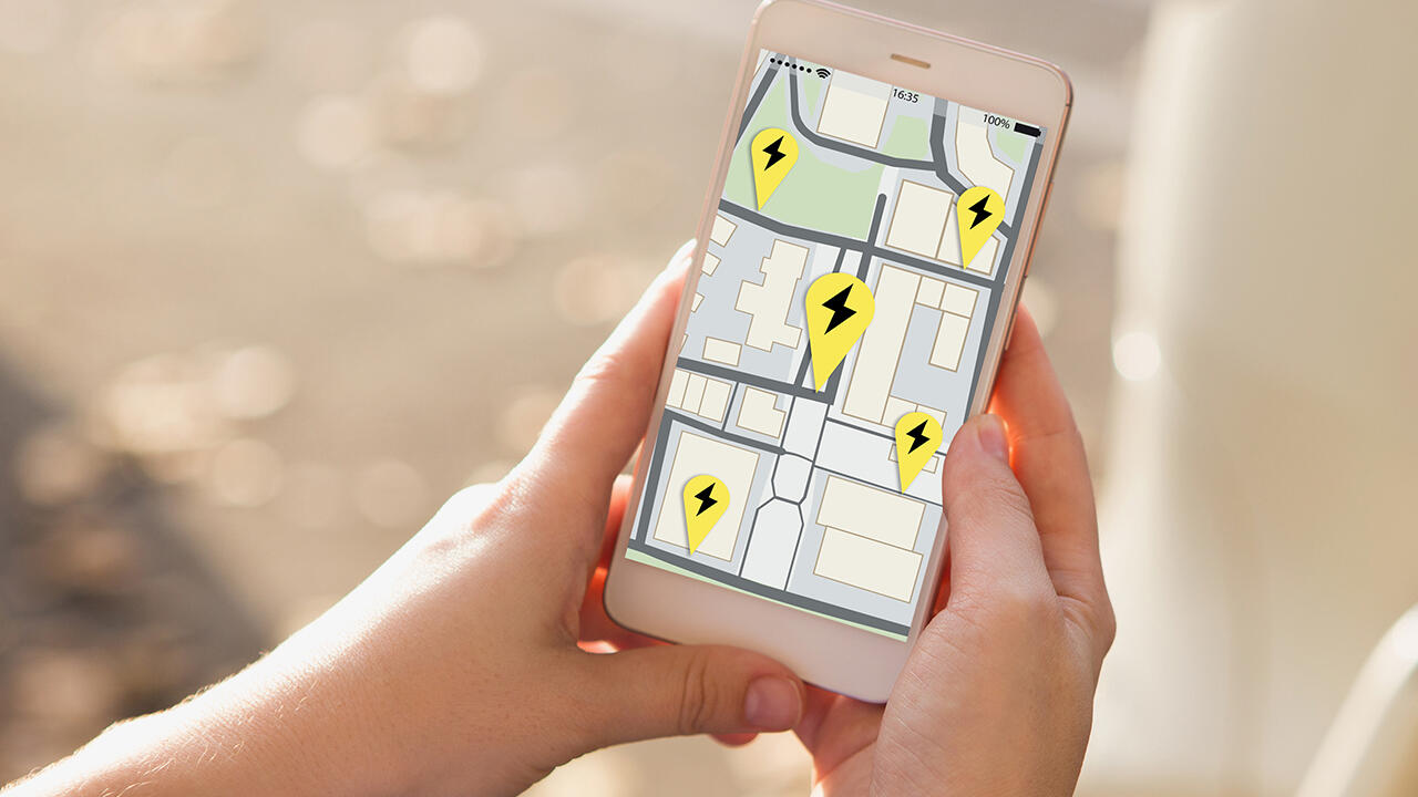 Die nächste Ladestation lässt sich am einfachsten per App finden.
