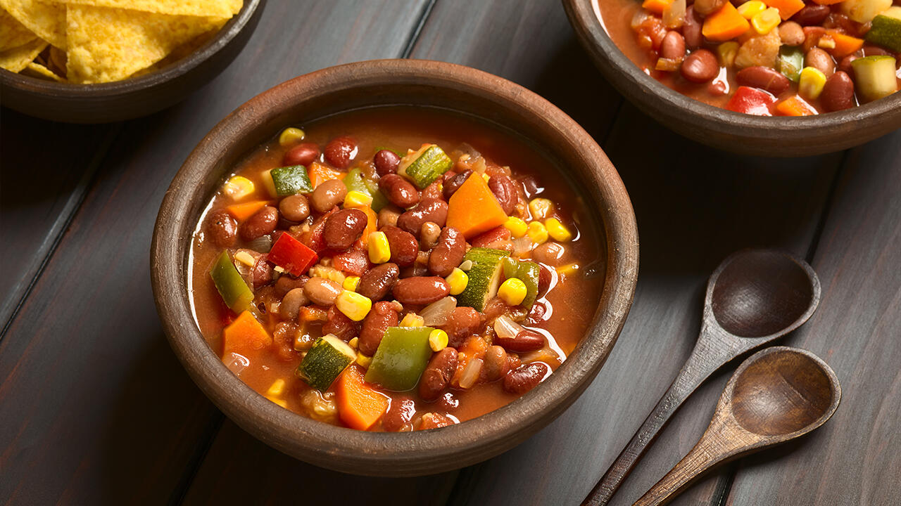 Kidneybohnen sind vor allem als Zutat in Chili sin oder sine Carne bekannt. Kidneybohnen sind vor allem als Zutat in Chili sin oder sine Carne bekannt.
