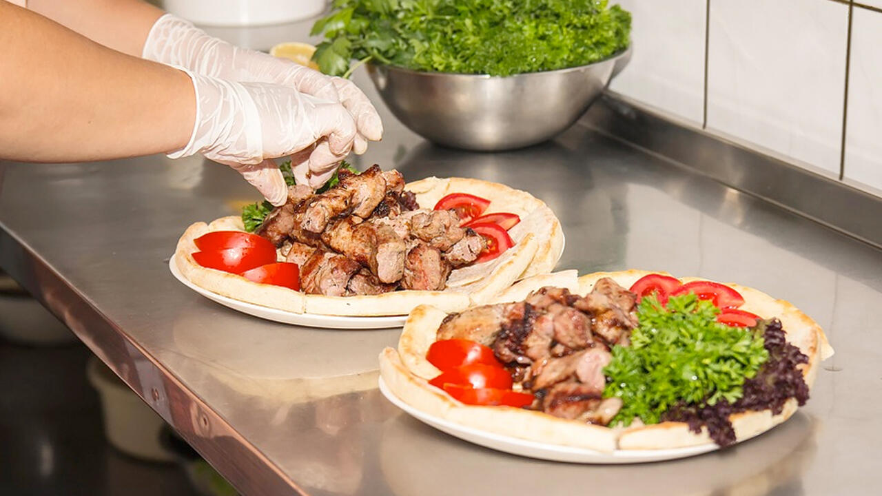 Wird Essen hygienisch zubereitet, ist eine Infektion höchst unwahrscheinlich Wird Essen hygienisch zubereitet, ist eine Infektion höchst unwahrscheinlich