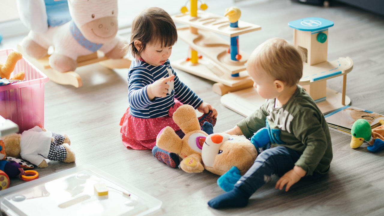 Drängt die Spielzeugbranche Jungen und Mädchen in traditionelle Rollen?