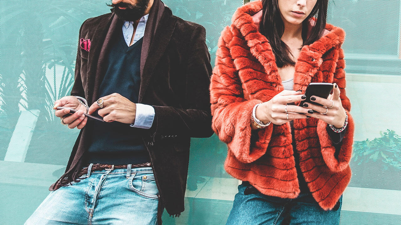 Geschenktipp: Auch faire Mode macht sich gut unterm Weihnachtsbaum Geschenktipp: Auch faire Mode macht sich gut unterm Weihnachtsbaum