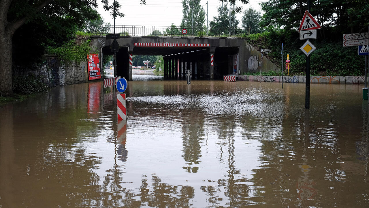 Wetterextreme wie hier in Düsseldorf kommen immer häufiger vor. 