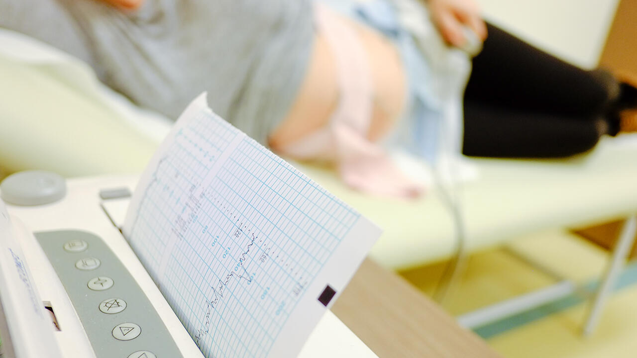 Geburtssituation in Kliniken: Schon vor Corona fehlte es, vor allem in Großstädten, an Kreißsälen.