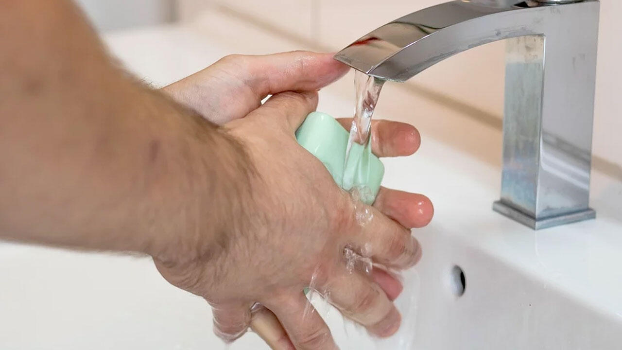 Regelmäßiges Händewaschen ist wichtig, um dem Coronavirus vorzubeugen Regelmäßiges Händewaschen ist wichtig, um dem Coronavirus vorzubeugen