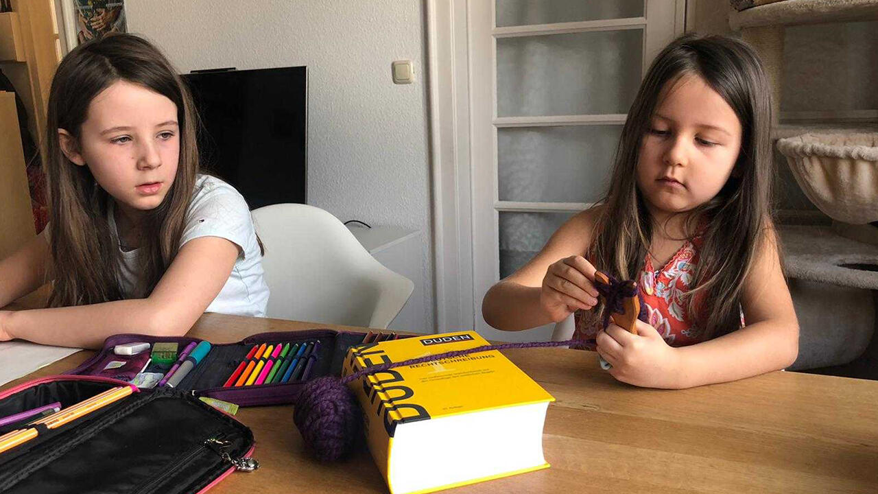 Corona-Krise: Eindrücke aus dem Homeschooling. Corona-Krise: Eindrücke aus dem Homeschooling.