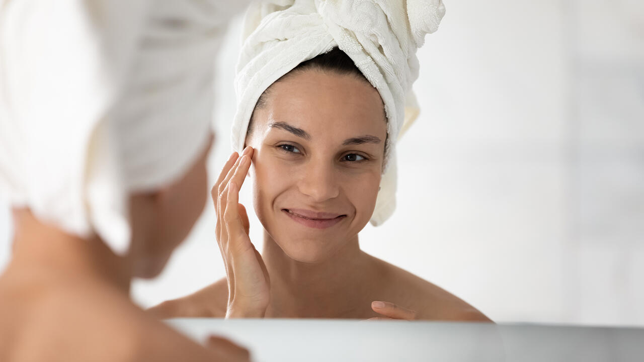 Für manche Frauen ist die getönte Tagescreme ein Teil der täglichen Morgenroutine. Umso wichtiger ist es, dass sie frei von bedenklichen Stoffen ist. Für manche Frauen ist die getönte Tagescreme ein Teil der täglichen Morgenroutine. Umso wichtiger ist es, dass sie frei von bedenklichen Stoffen ist.