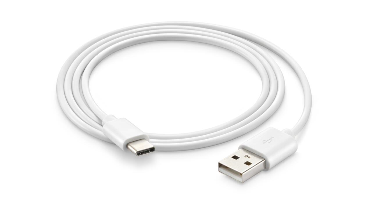 Der USB-C-Anschluss (linkes Ende) soll neuer Standard werden.