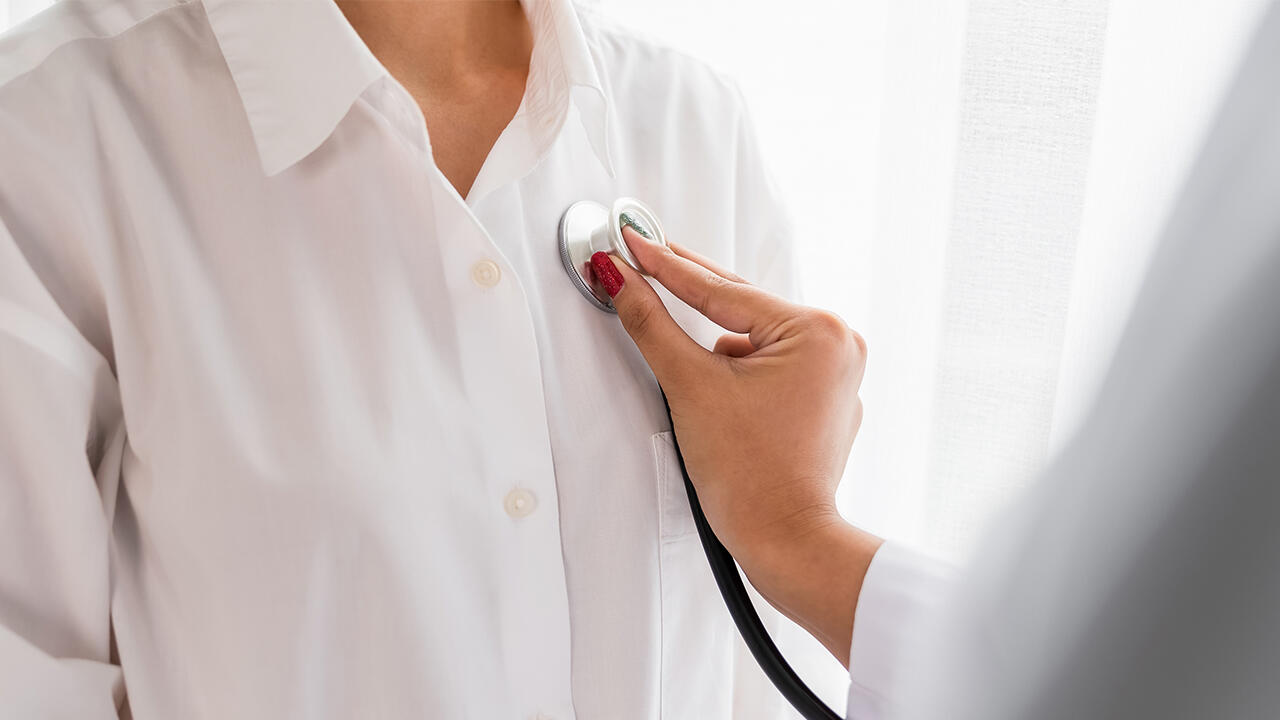 Hohe Aufnahmen von trans-Fettsäuren können das Risiko einer koronaren Herzkrankheit erhöhen. 