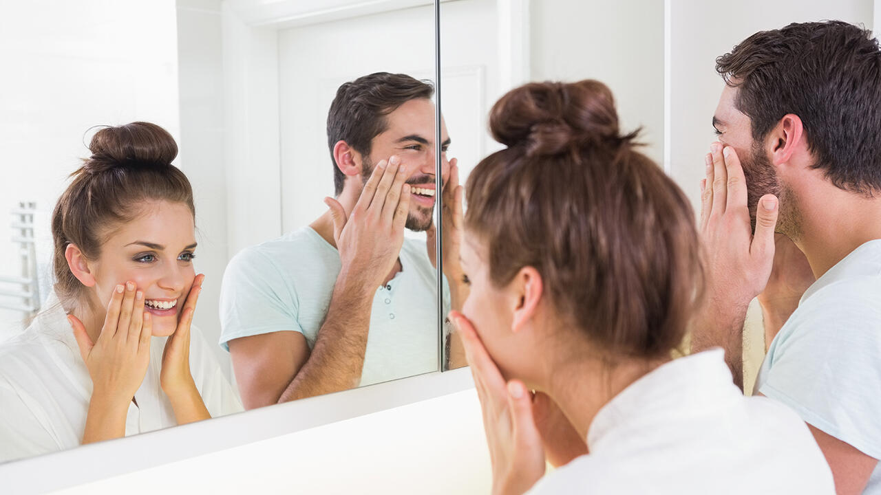 Männerhaut braucht andere Pflege als Frauenhaut: Gesichtscremes für Männer sind daran angepasst.
