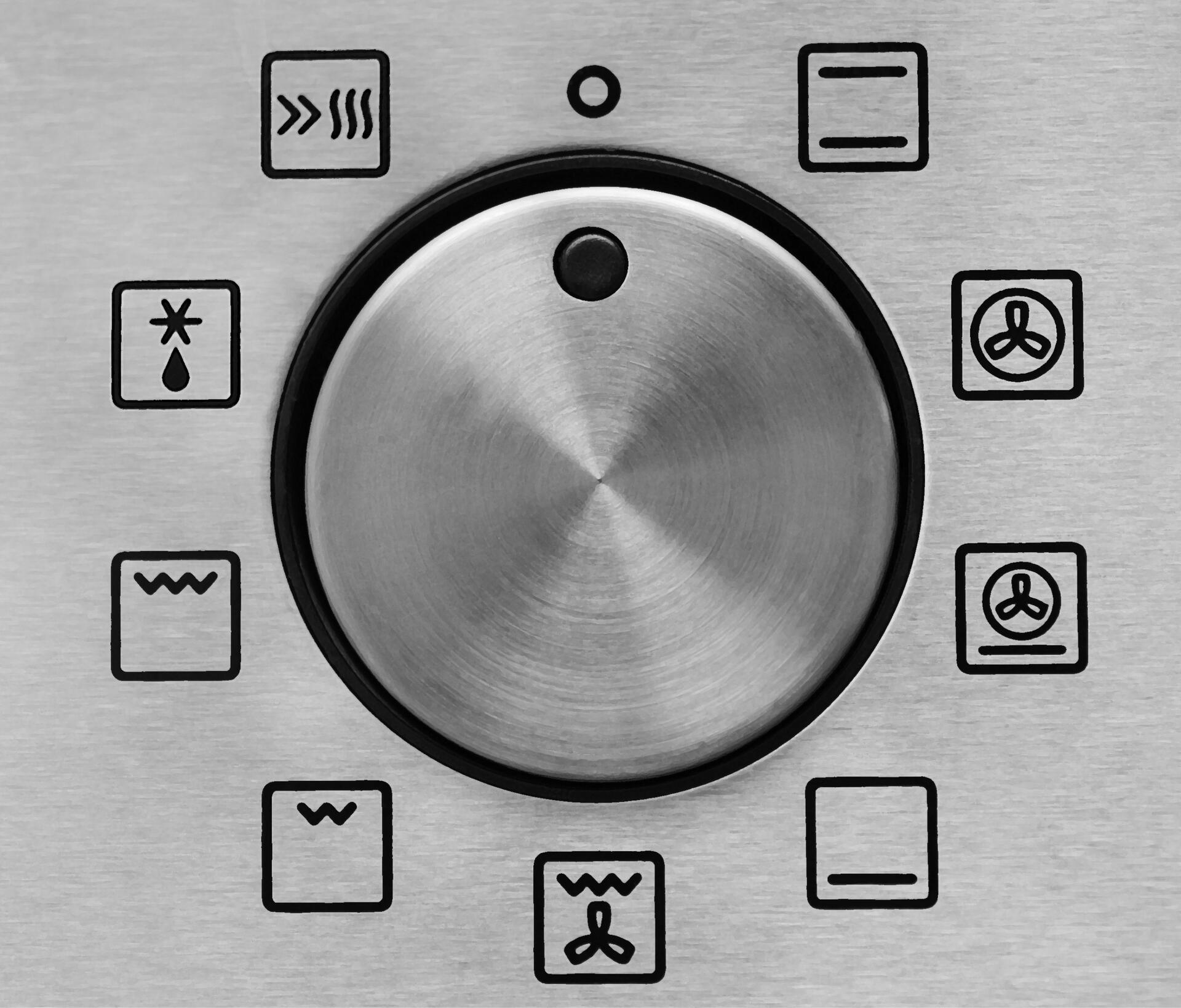 Backofen-Symbole: Von Unter- und Oberhitze bis zum schnellen Aufheizen Backofen-Symbole: Von Unter- und Oberhitze bis zum schnellen Aufheizen