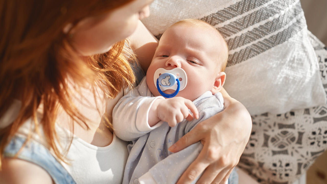 Schnuller üben auf Babys eine beruhigende Wirkung aus Schnuller üben auf Babys eine beruhigende Wirkung aus