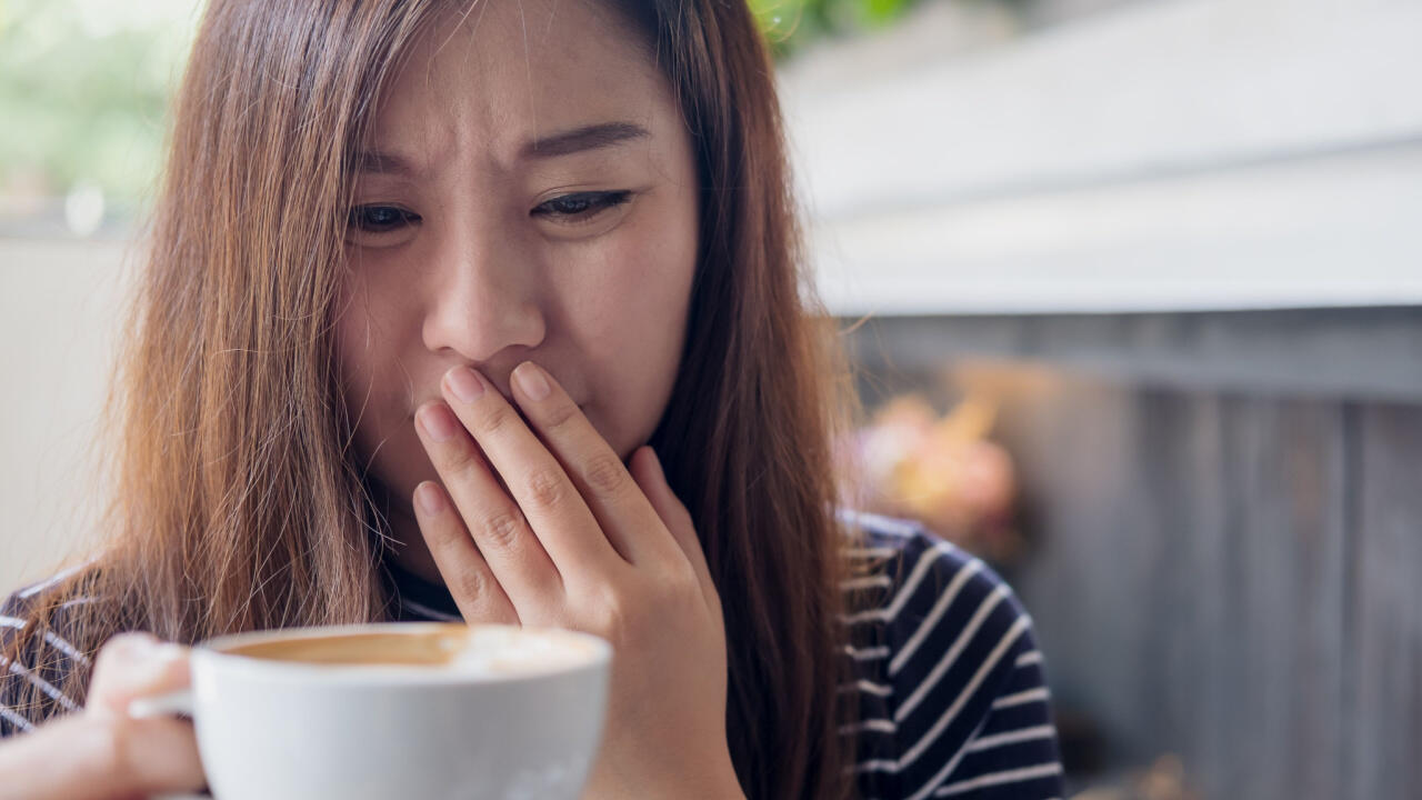 Schimmel in der Kaffeemaschine kann den Geschmack verändern. Gesund ist er natürlich auch nicht. Schimmel in der Kaffeemaschine kann den Geschmack verändern. Gesund ist er natürlich auch nicht.