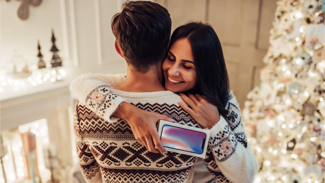 Gerade zu Weihnachten werden viele Smartphones verschenkt. Die optimale Gelegenheit, um zu fairen Modellen zu greifen. Gerade zu Weihnachten werden viele Smartphones verschenkt. Die optimale Gelegenheit, um zu fairen Modellen zu greifen.