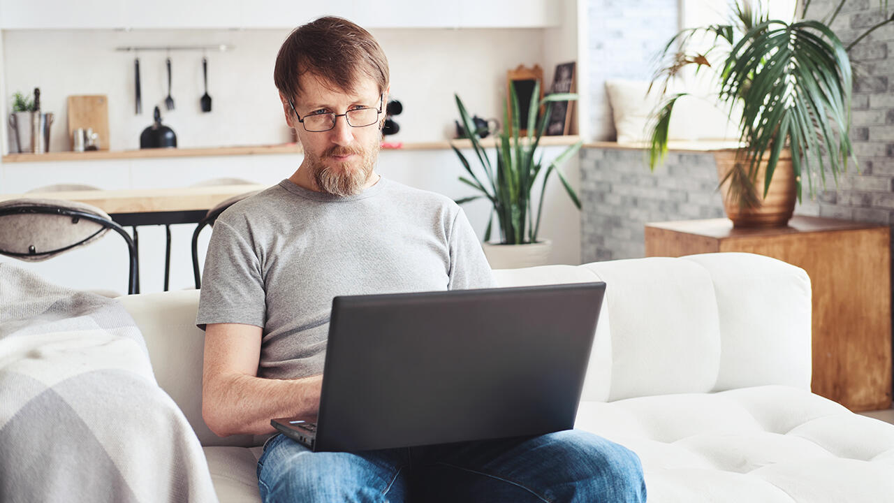 2023 ändert sich die Pauschale, mit der das Homeoffice von der Steuer abgesetzt werden kann. 