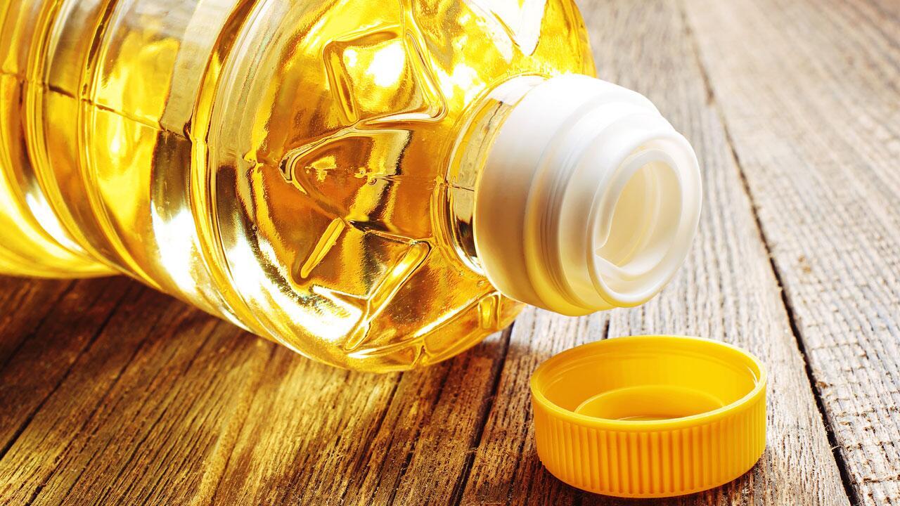 Speiseöl entsorgen: Das gilt es bei Fondue-Öl und Frittierfett zu beachten