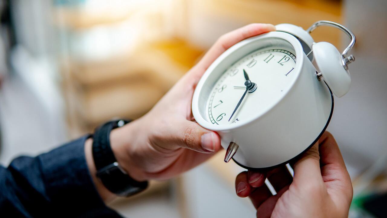 Zeitumstellung auf Sommerzeit: An welchem Wochenende wird die Uhr umgestellt?
