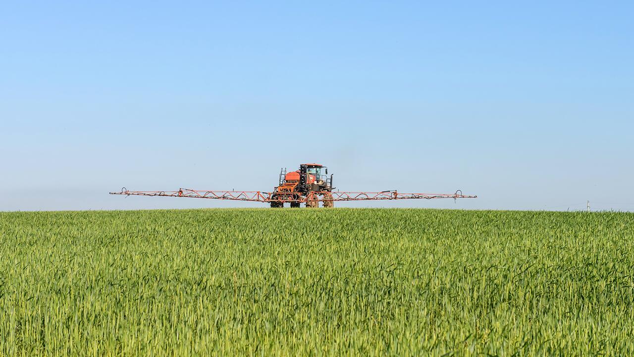 Deutsche Umwelthilfe und Foodwatch gehen gegen Pestizid-Produkte vor