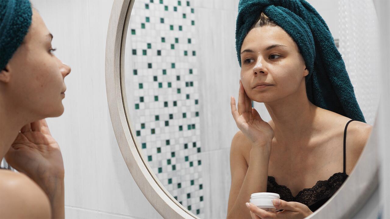 Bedenkliche Inhaltsstoffe in Kosmetik: Bei diesen Zutaten sollten Sie hinschauen