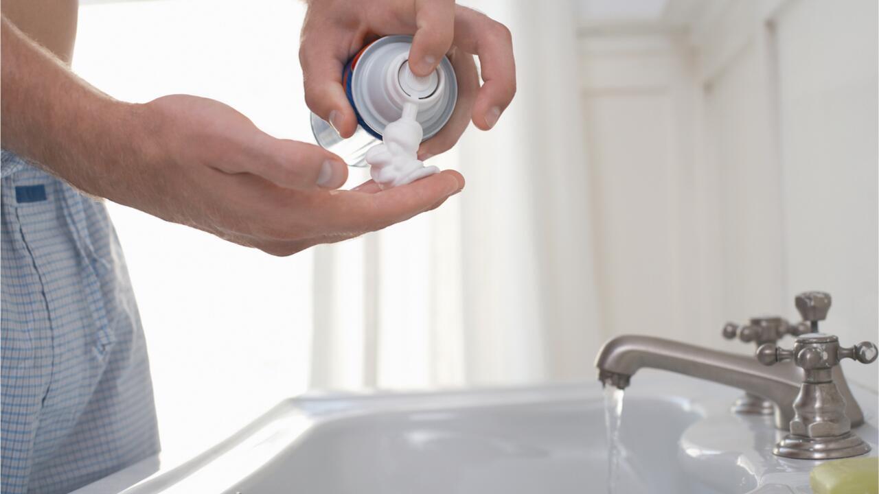 Kann Rasierschaum den Abfluss verstopfen? 