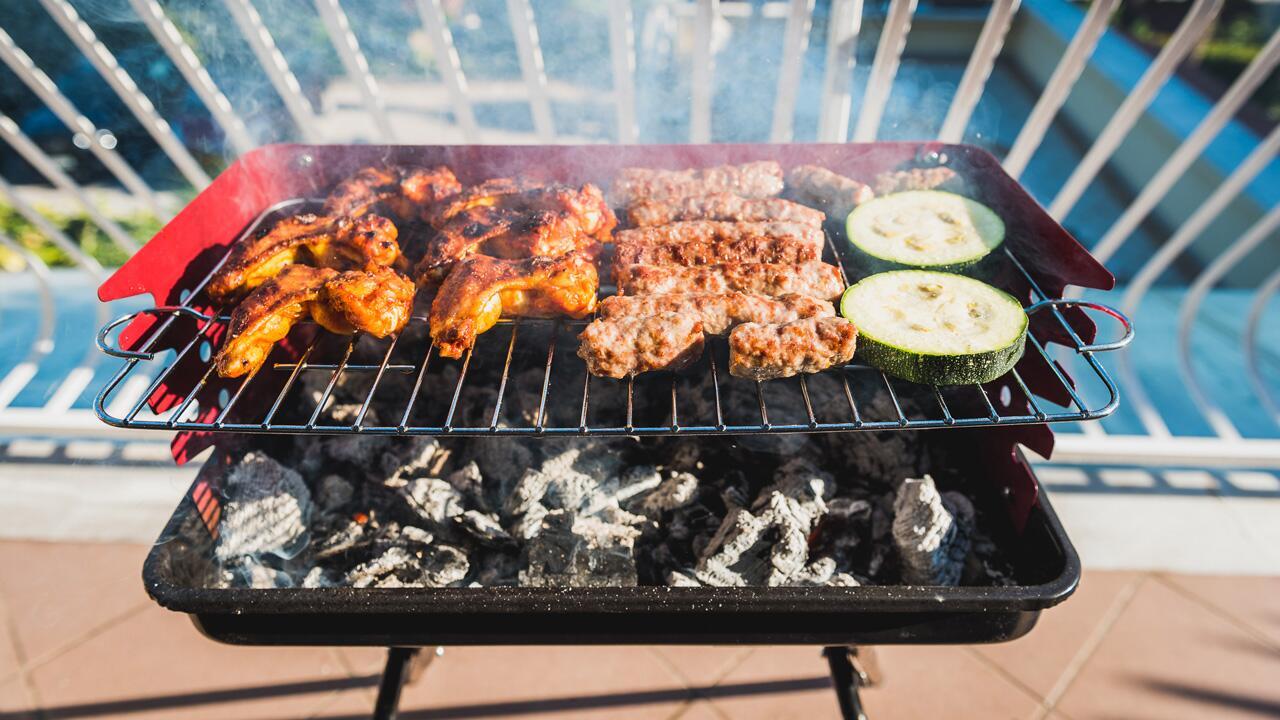 Grillen auf dem Balkon: Was ist erlaubt – und was nicht?