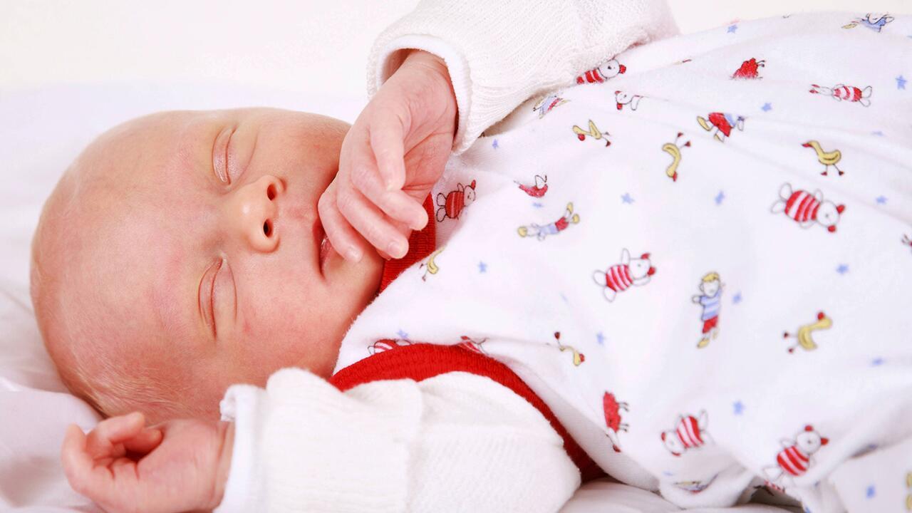 Babyschlafsäcke im Test: Neun fallen durch wegen Erstickungsgefahr
