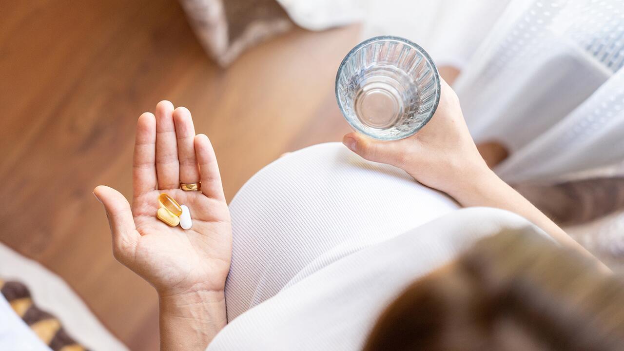 Folsäure-Tabletten in der Schwangerschaft: Diese Präparate überzeugen im Test