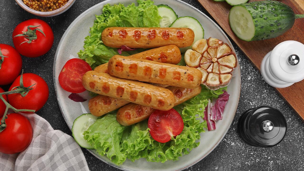 Vegane Bratwurst im Test: 7 von 19 Würstchen empfehlenswert