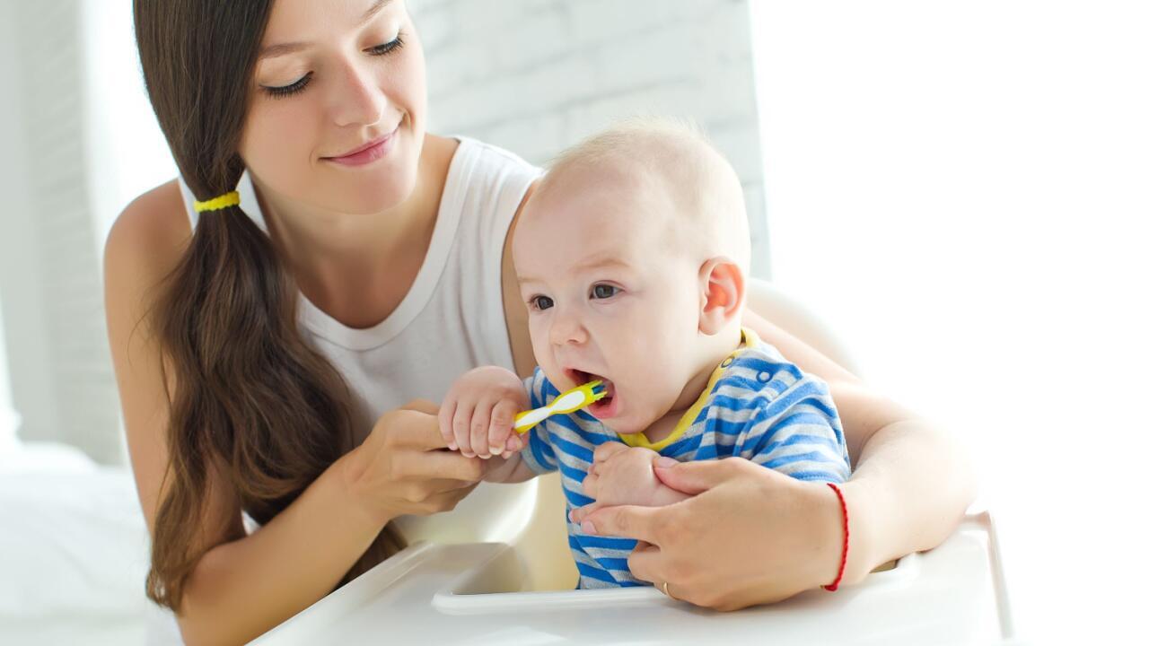 Zähne putzen beim Baby und Kleinkind: Die wichtigsten Tipps