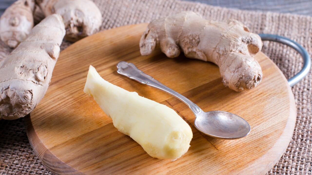Ingwer in der Küche: Schale dranlassen oder entfernen? Ingwer in der Küche: Schale dranlassen oder entfernen?