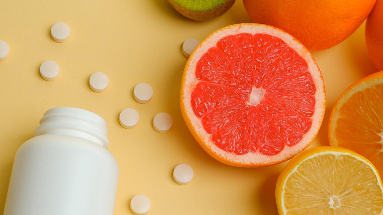 Unerwünschte Wechselwirkung: Diese Medikamente und Lebensmittel vertragen sich nicht Unerwünschte Wechselwirkung: Diese Medikamente und Lebensmittel vertragen sich nicht