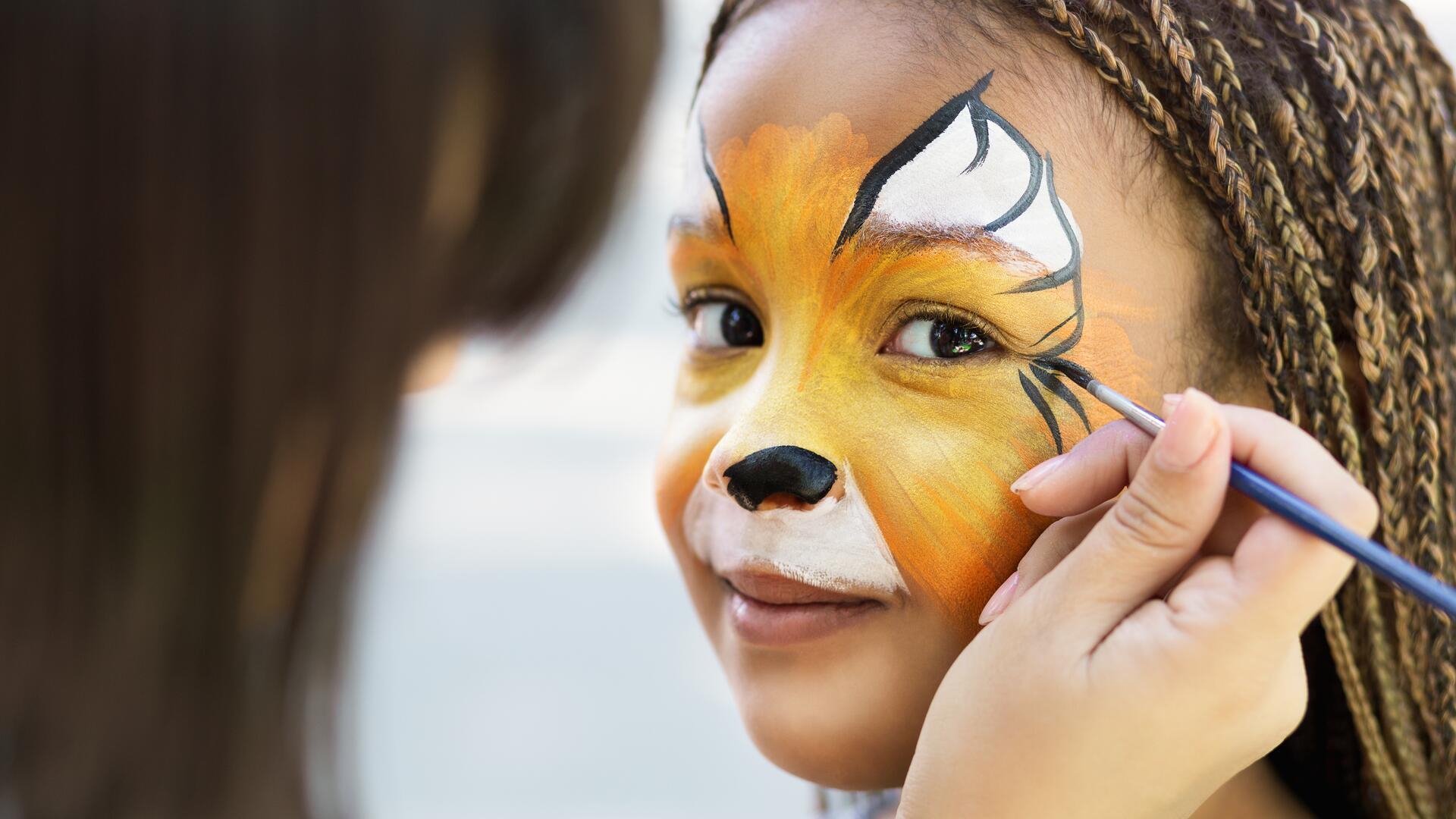 Tipps fürs Kinderschminken: So finden Sie Schminke ohne Schadstoffe