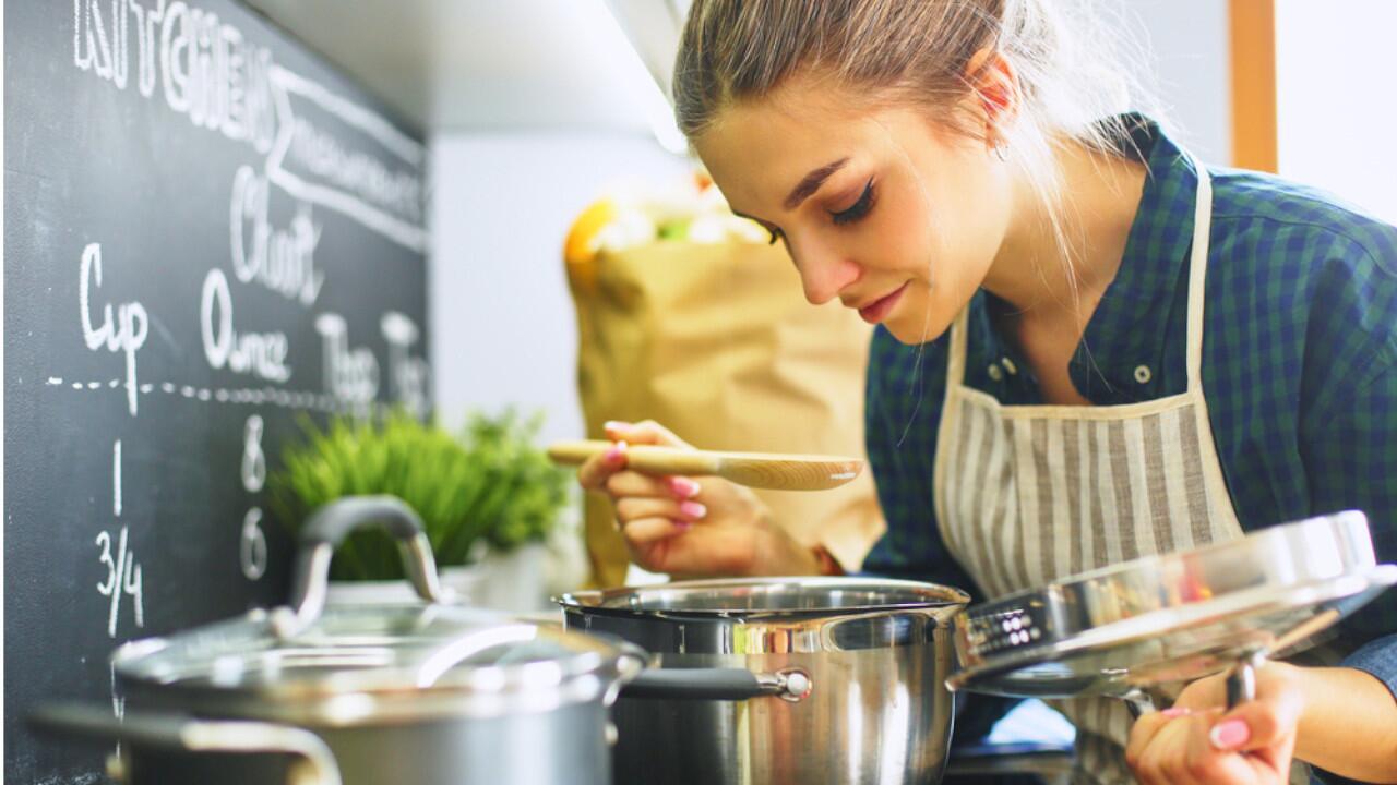 Lebensmittel aufwärmen: So oft können Sie Essen erwärmen