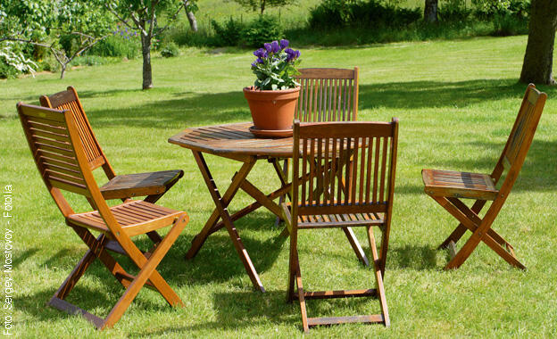 11 Gartenmöbel aus Tropenholz im Test 11 Gartenmöbel aus Tropenholz im Test